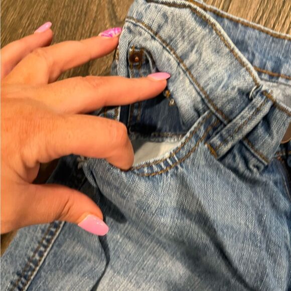 Metaphor Straight Leg Light Wash Distressed Jeans Size 2 - Picture 8 of 10